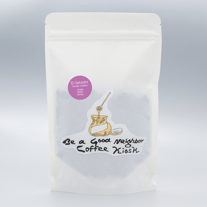 エルサルバドル, ファミリア・クリスティアーニ - BE A GOOD NEIGHBOR COFFEE KIOSK