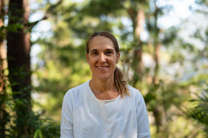 エルサルバドル, ファミリア・クリスティアーニ - BE A GOOD NEIGHBOR COFFEE KIOSK